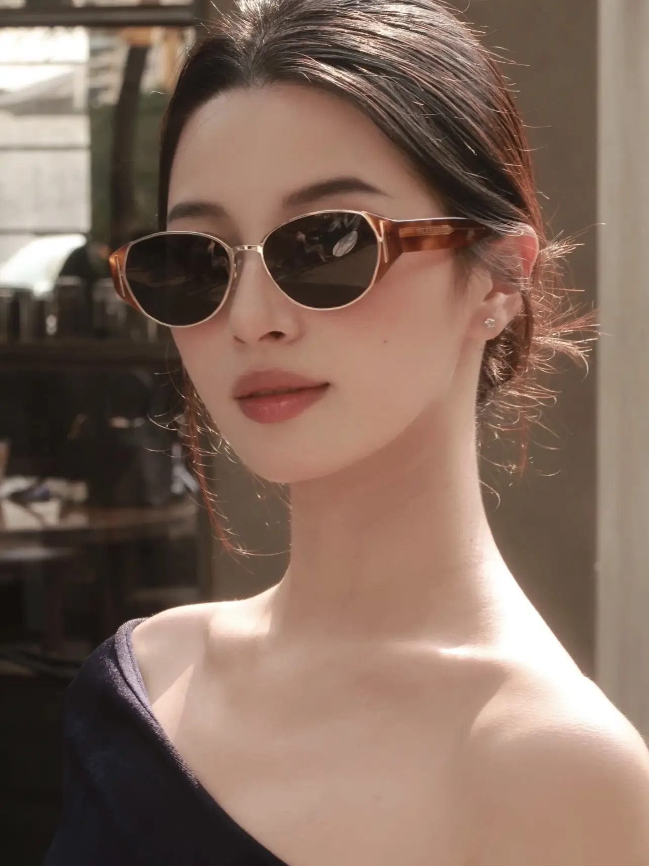Cat's Eye Sunglasses with UV400 Black Frame β feature 10