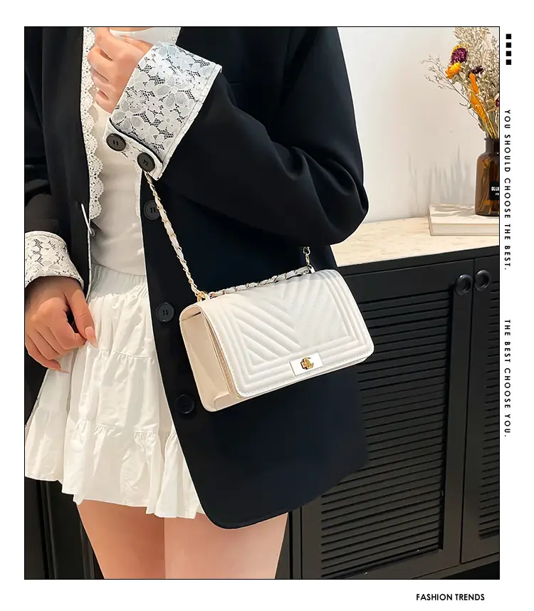 Korean Style Chain Crossbody Bag Beige Square Women's 2025 — feature 1