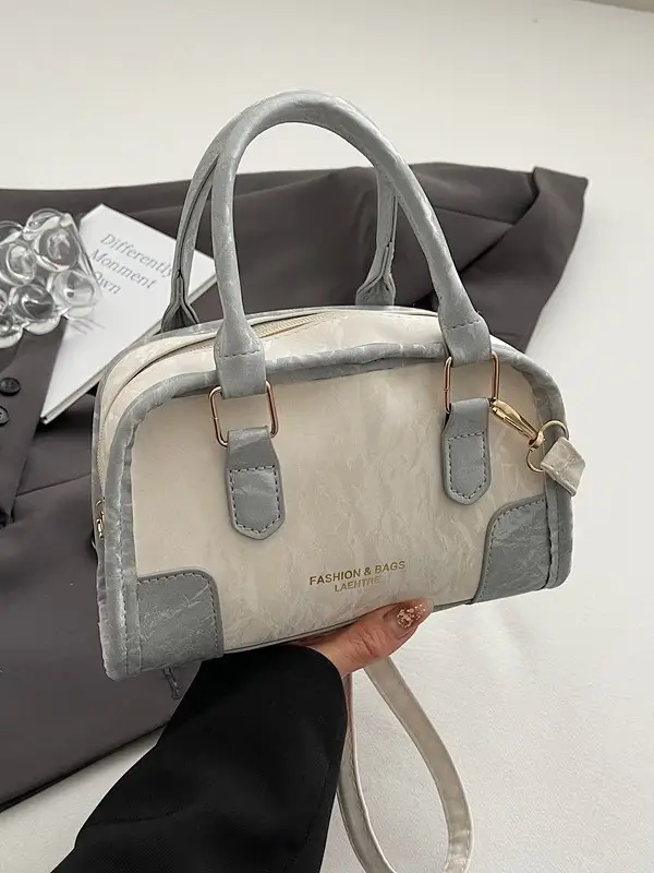 Women's Green Leather Crossbody Bag with Crossbody Strap - Image 15
