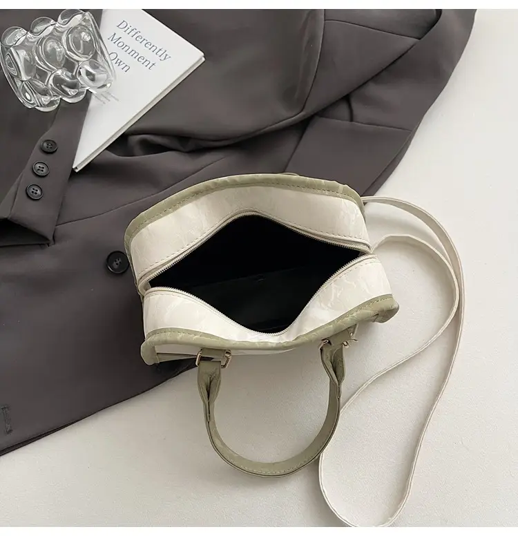 Women's Green Leather Crossbody Bag with Crossbody Strap — feature 21