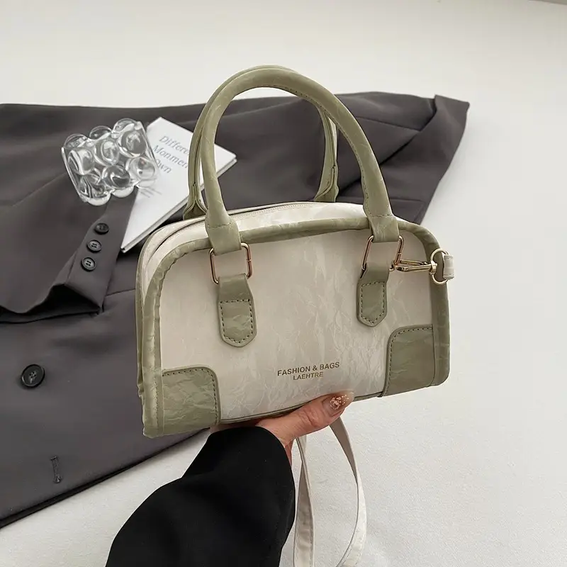 Women's Green Leather Crossbody Bag with Crossbody Strap - Image 5