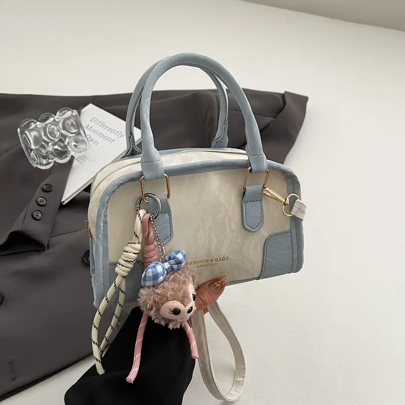 Women's Green Leather Crossbody Bag with Crossbody Strap - Image 7