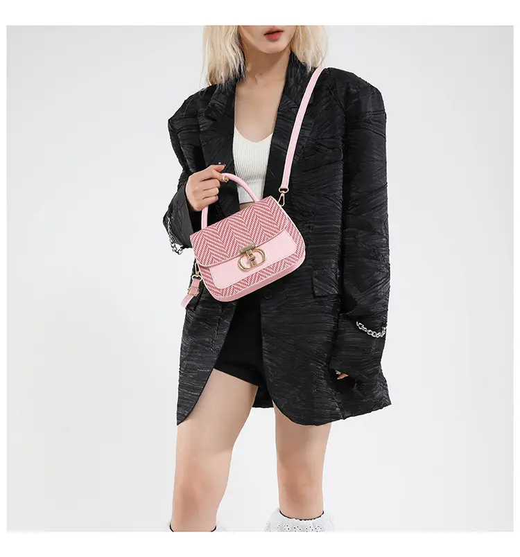 Green Patchwork Crossbody Bag with Lock Buckle 2025 — feature 11