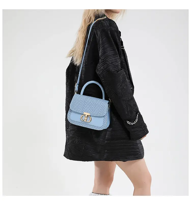 Green Patchwork Crossbody Bag with Lock Buckle 2025 — feature 13