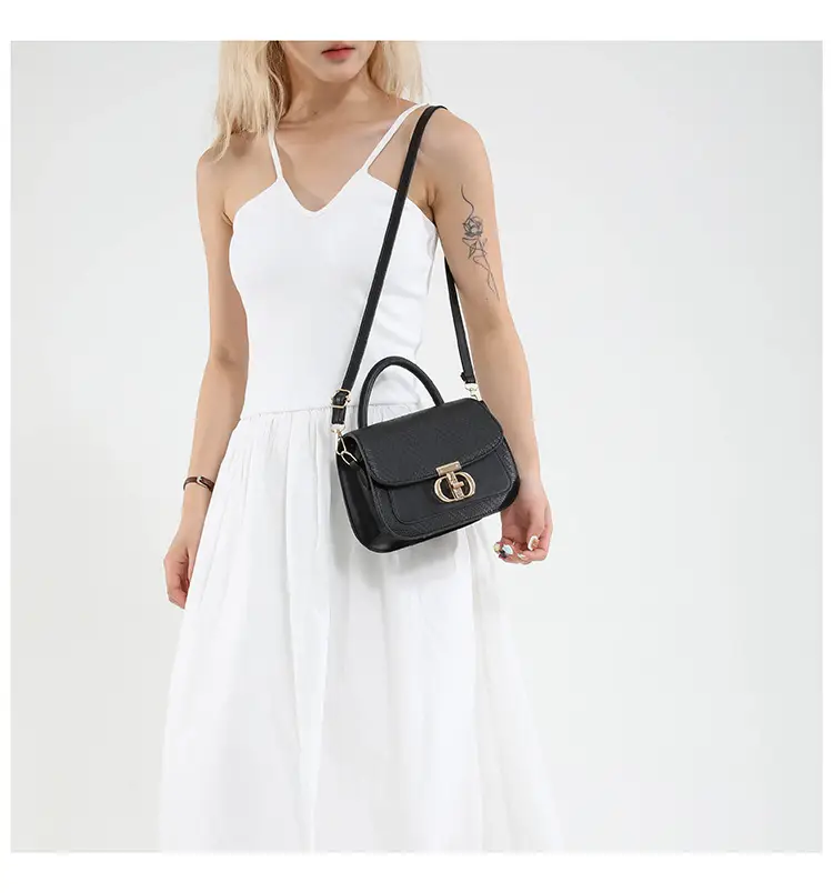 Green Patchwork Crossbody Bag with Lock Buckle 2025 — feature 16