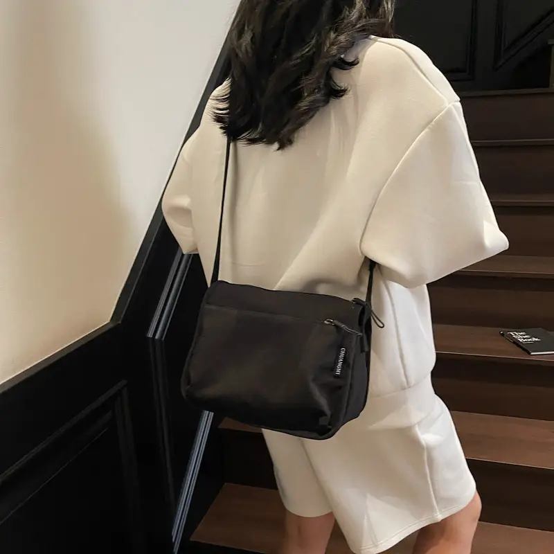 Women's Ultra Light Waterproof Shoulder Bag Niche Design - Image 7