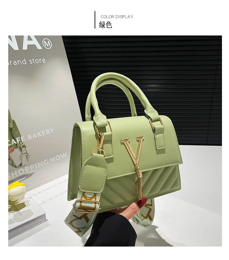 Retro Tassel Embroidery Shoulder Bag Beige 2025 — feature 14