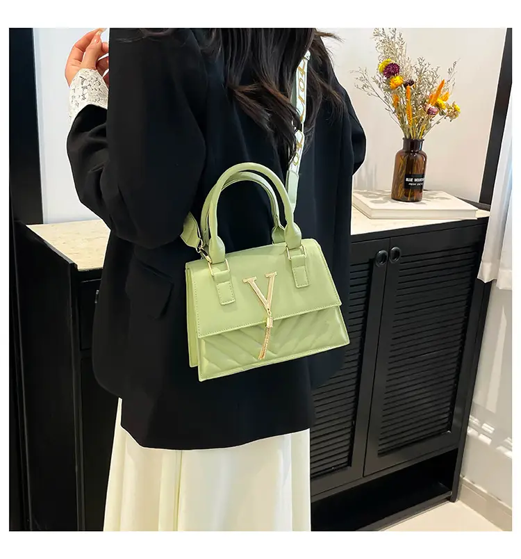 Retro Tassel Embroidery Shoulder Bag Beige 2025 — feature 26
