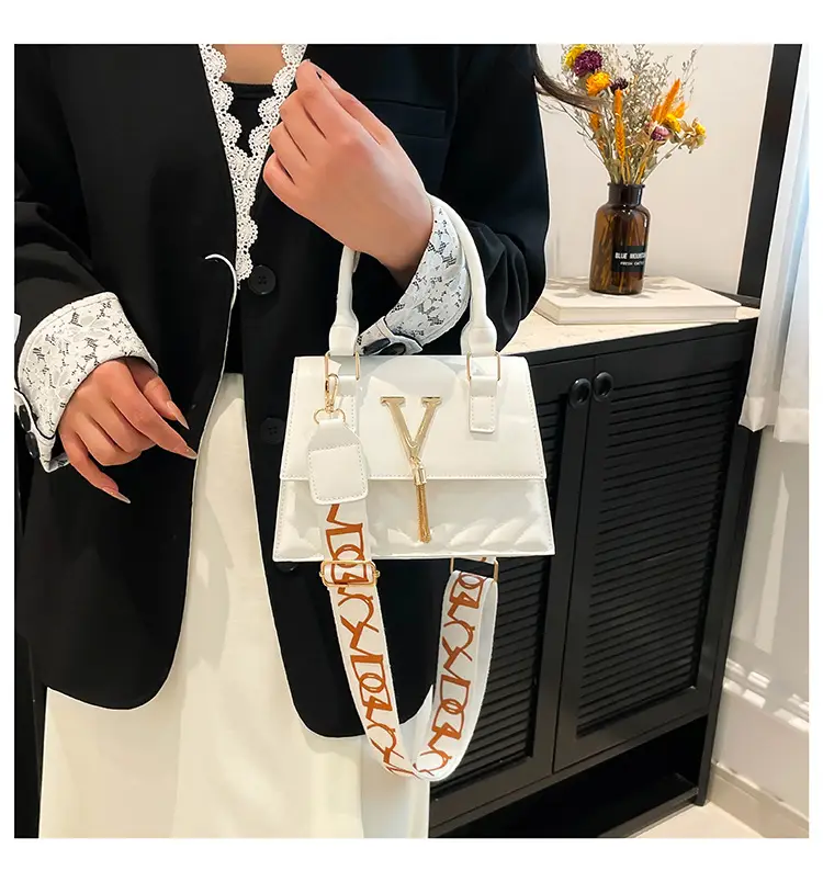 Retro Tassel Embroidery Shoulder Bag Beige 2025 — feature 28