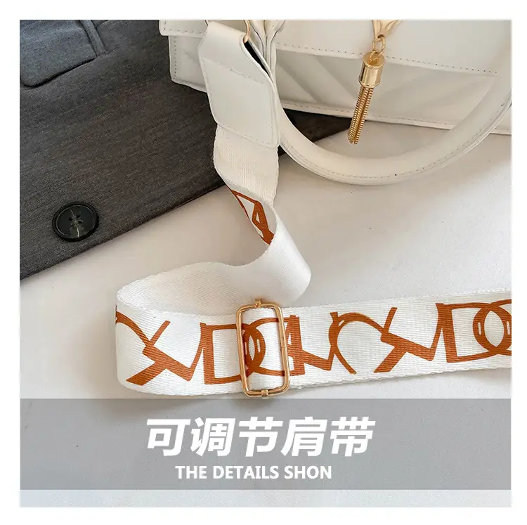 Retro Tassel Embroidery Shoulder Bag Beige 2025 — feature 4