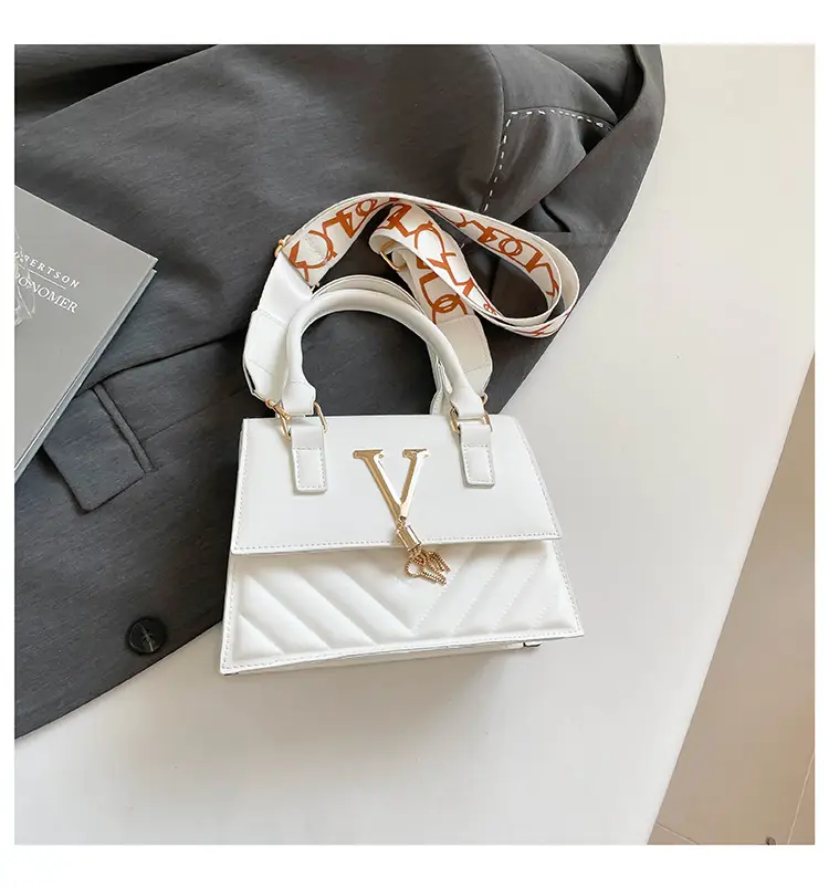 Retro Tassel Embroidery Shoulder Bag Beige 2025 — feature 41