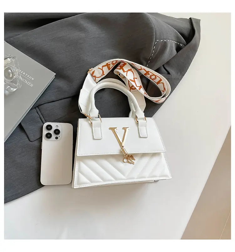 Retro Tassel Embroidery Shoulder Bag Beige 2025 — feature 42