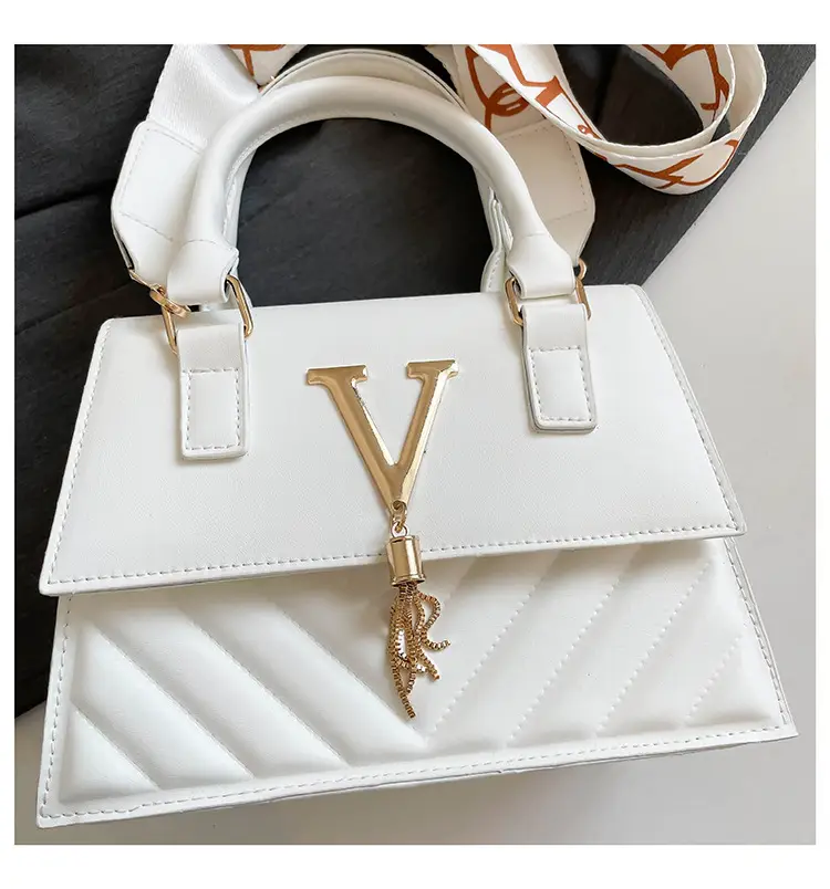 Retro Tassel Embroidery Shoulder Bag Beige 2025 — feature 44