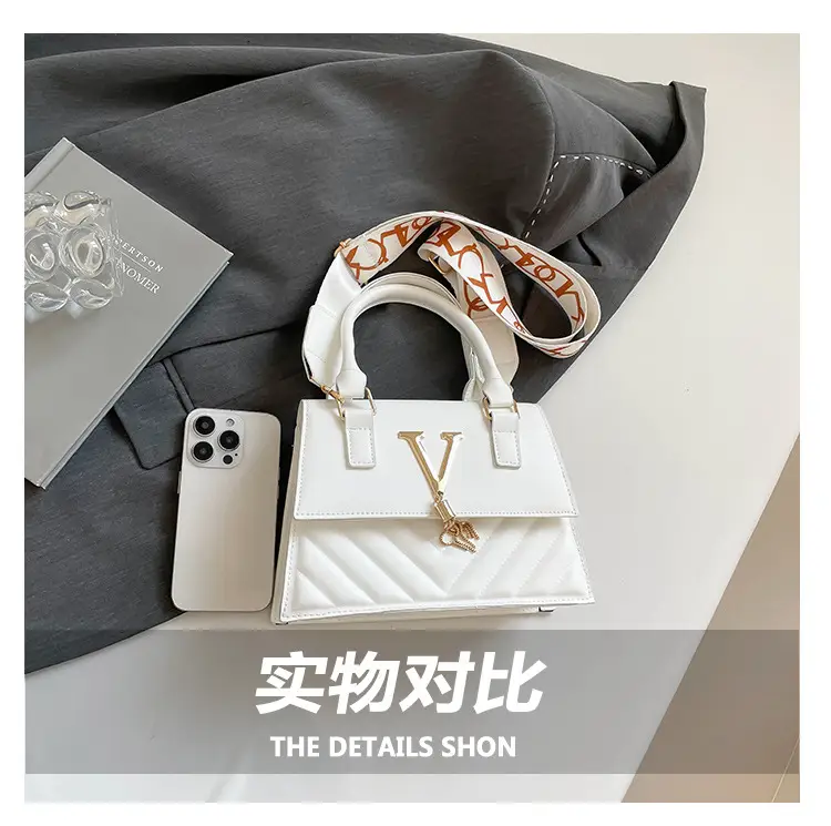 Retro Tassel Embroidery Shoulder Bag Beige 2025 — feature 6