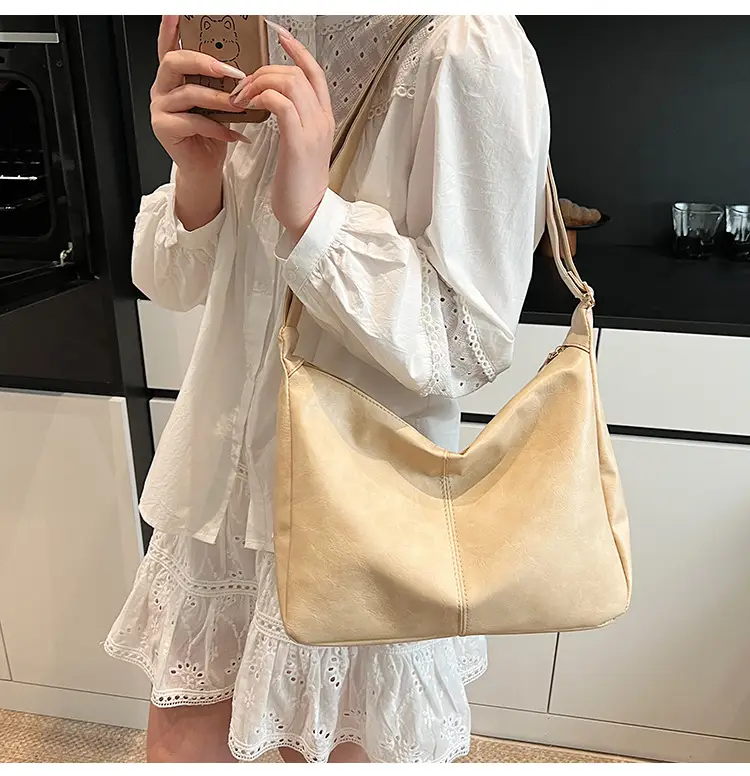Red Leather Tote Bag for Women Summer Commute — feature 15