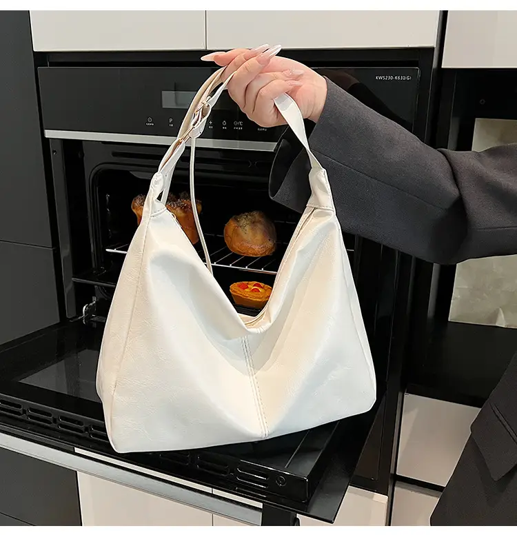 Red Leather Tote Bag for Women Summer Commute — feature 16