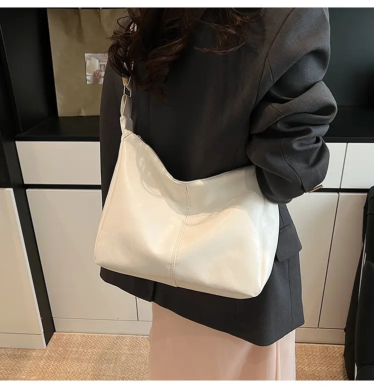 Red Leather Tote Bag for Women Summer Commute — feature 19