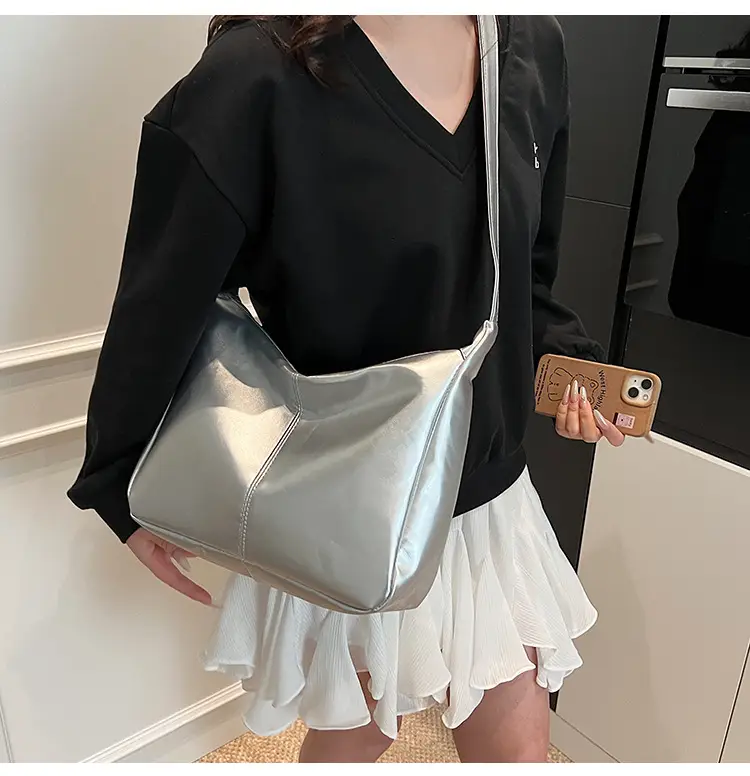 Red Leather Tote Bag for Women Summer Commute — feature 24