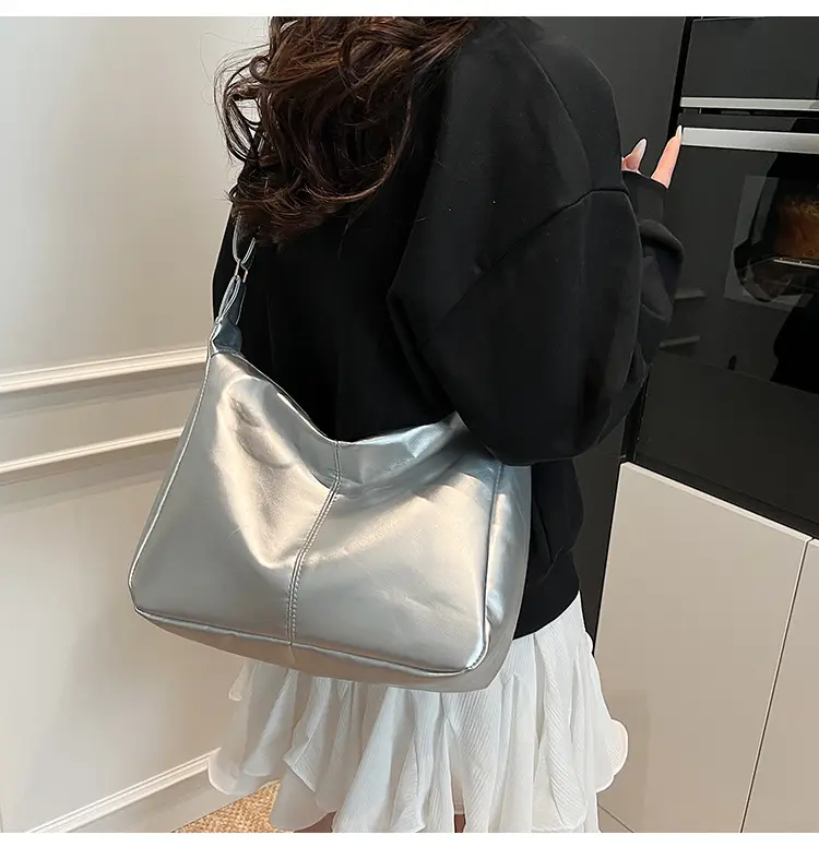 Red Leather Tote Bag for Women Summer Commute — feature 25