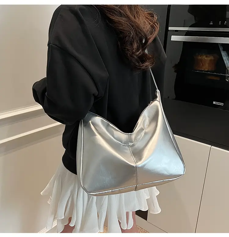 Red Leather Tote Bag for Women Summer Commute — feature 26