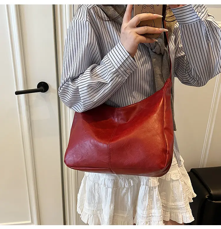 Red Leather Tote Bag for Women Summer Commute — feature 31