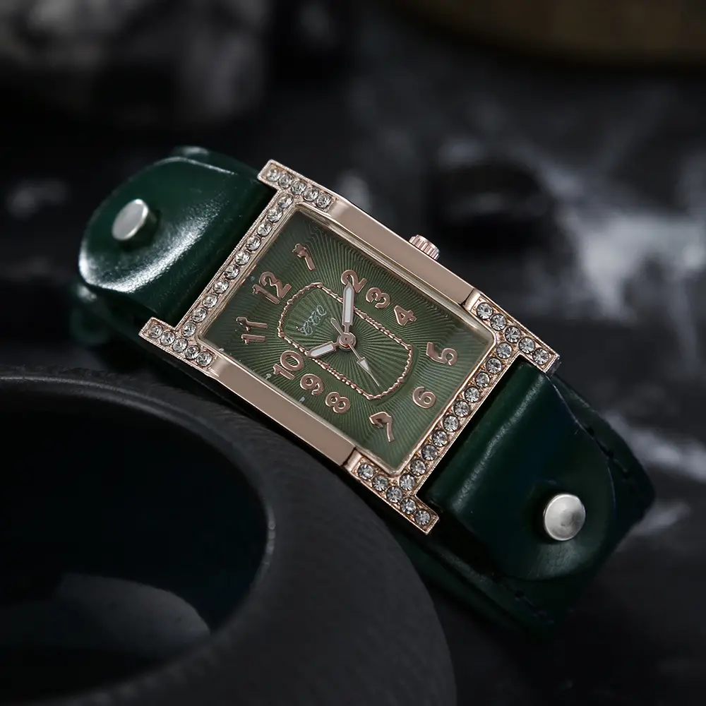 Square Rhinestone Women's Watch Green Leather Magnetic Buckle - Image 7
