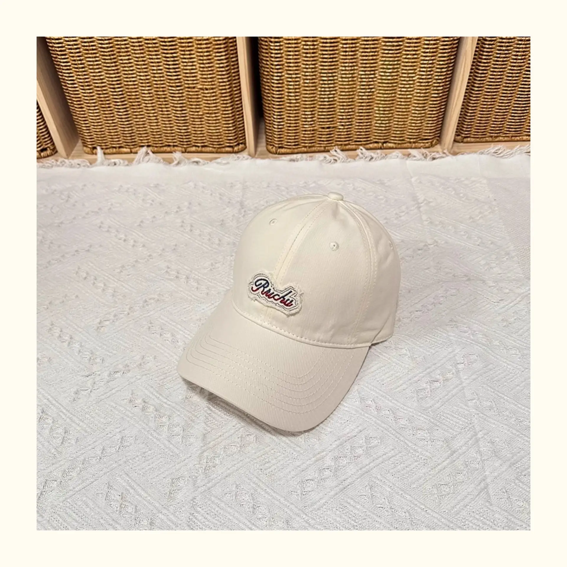 Women Baseball Cap with Letter Embroidery White — feature 7