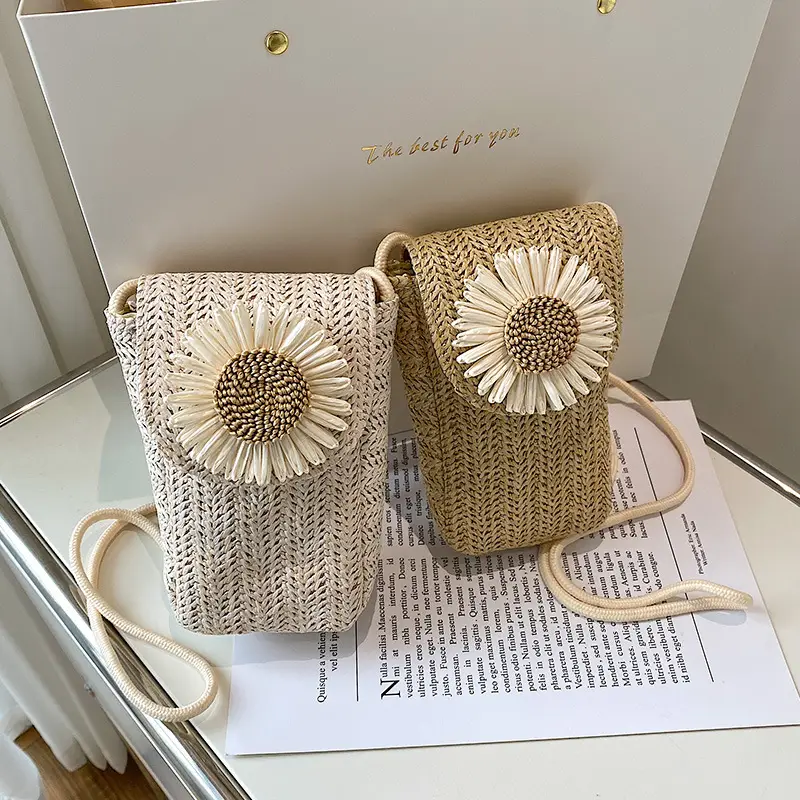 Women's Straw Flower Crossbody Bag Beige - Image 4
