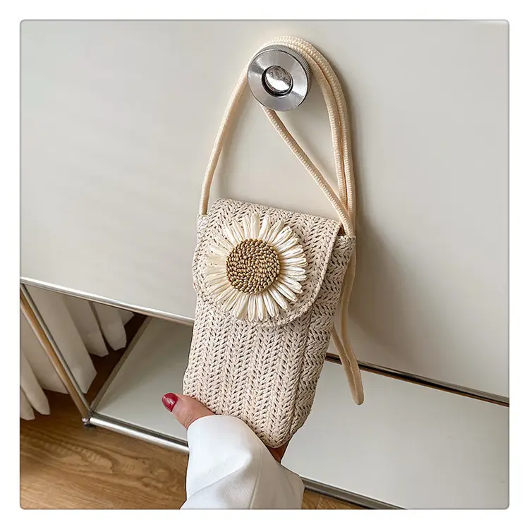 Women's Straw Flower Crossbody Bag Beige — feature 23