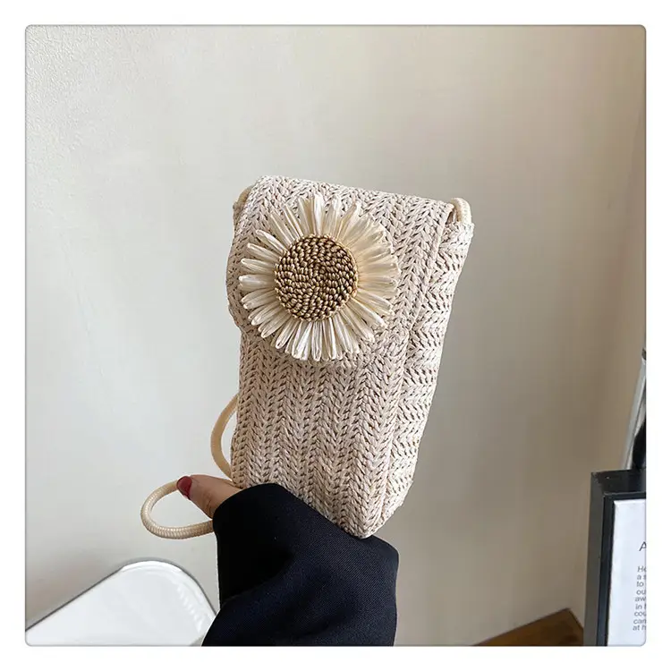 Women's Straw Flower Crossbody Bag Beige — feature 25