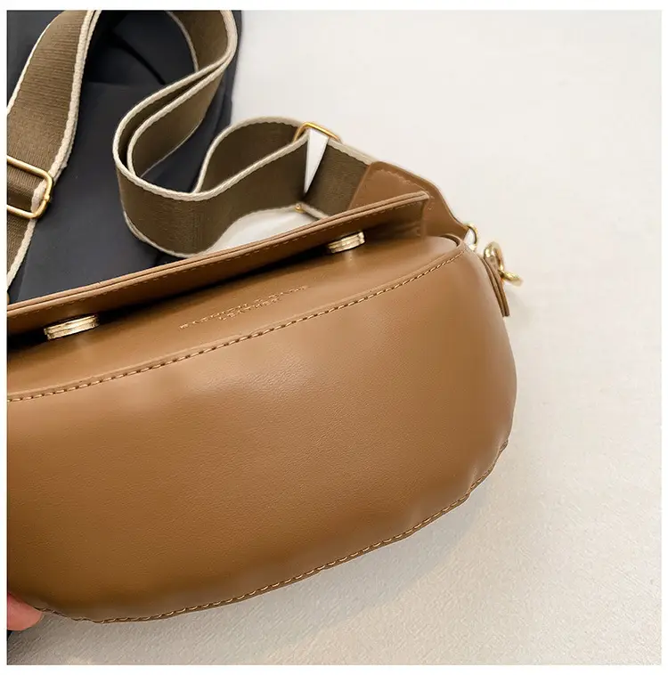 Women's Crossbody Bag Tan Leather 2025 Summer — feature 24