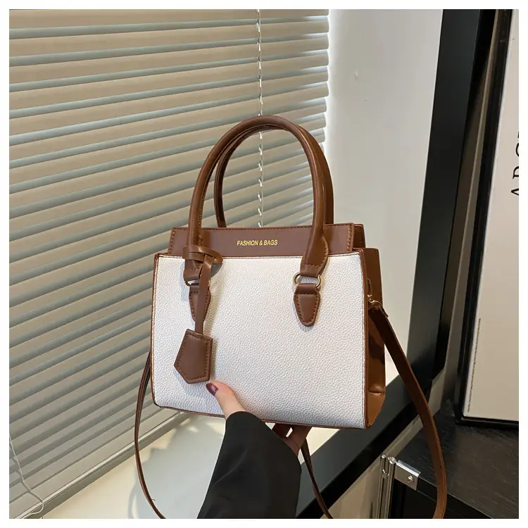 Women's Black Leather Shoulder Bag 2024 New Arrival — feature 9