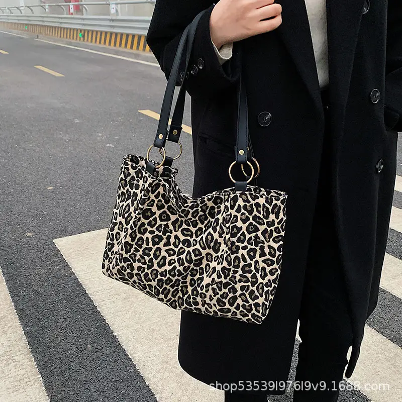 Leopard Canvas Shoulder Bag Large Capacity Women's Tote - Image 4