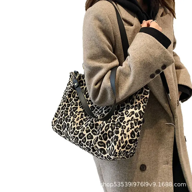 Leopard Canvas Shoulder Bag Large Capacity Women's Tote - Image 6