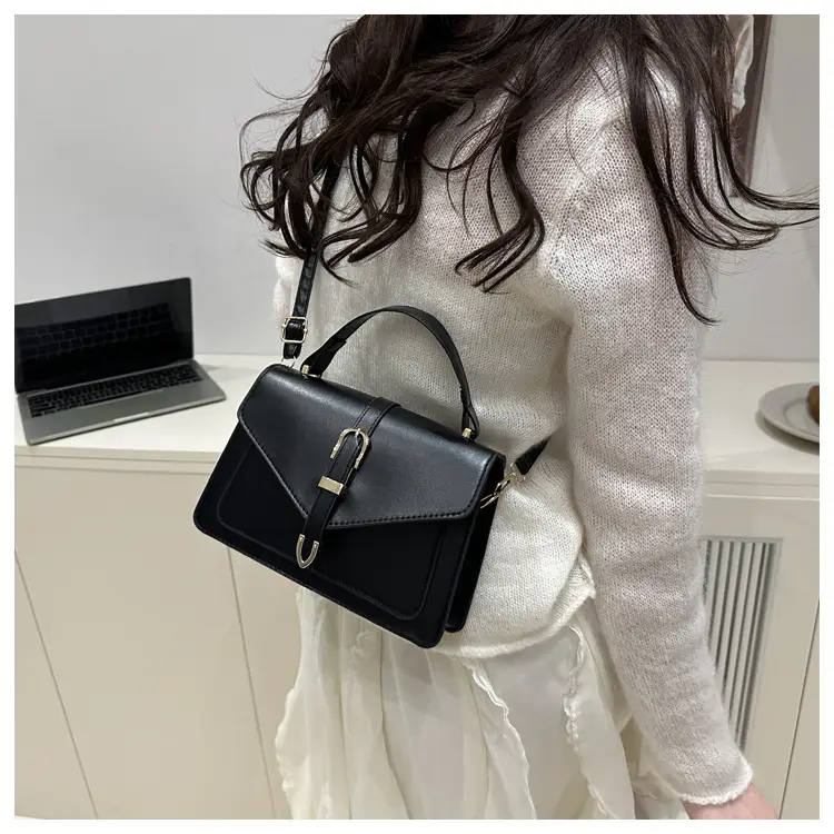 Women's White Square Shoulder Bag 2025 Summer — feature 21
