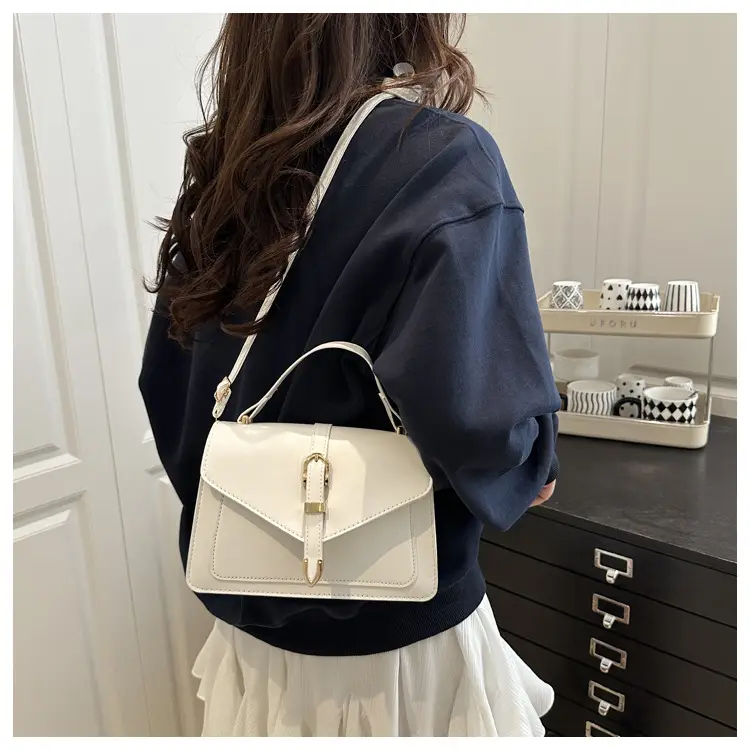 Women's White Square Shoulder Bag 2025 Summer — feature 8