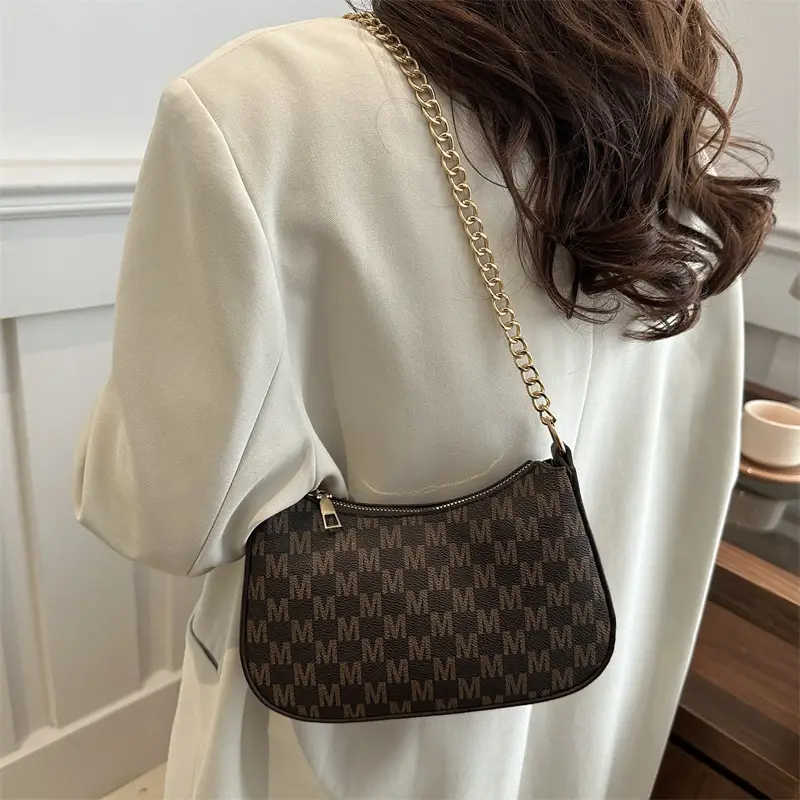 Pink Vintage Checkered Crossbody Bag for Women - Image 10