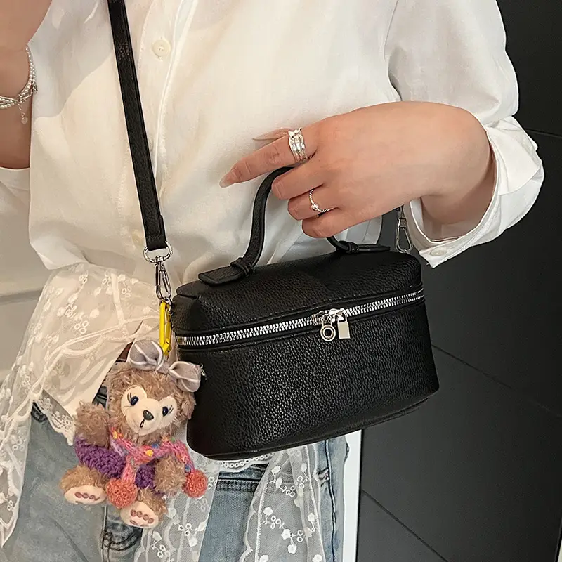Black Leather Shoulder Bag for Women 2026 - Image 10