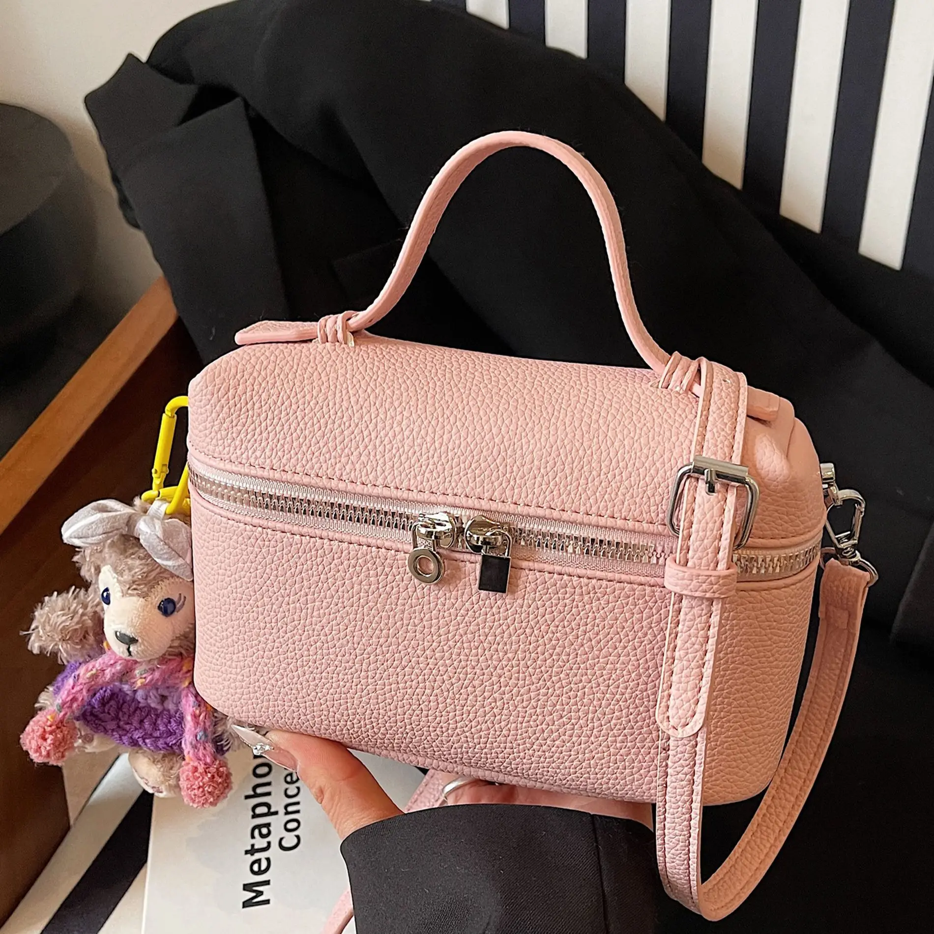 Black Leather Shoulder Bag for Women 2026 - Image 12