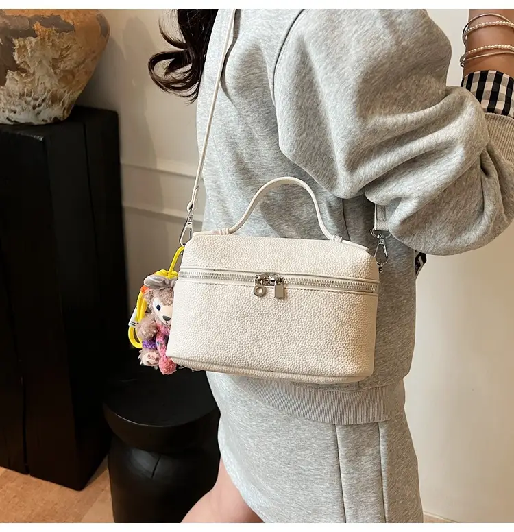 Black Leather Shoulder Bag for Women 2026 — feature 23