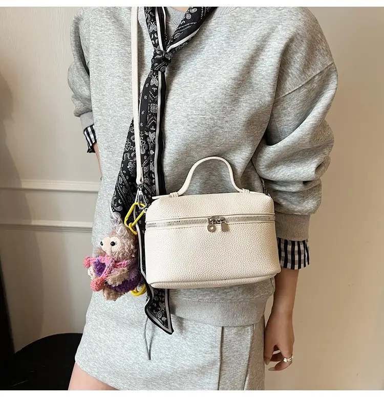 Black Leather Shoulder Bag for Women 2026 — feature 24
