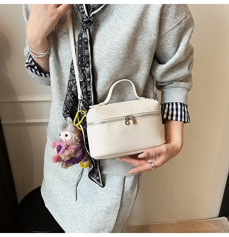 Black Leather Shoulder Bag for Women 2026 — feature 25