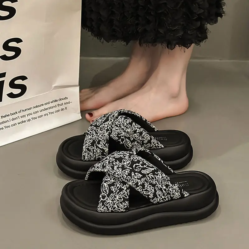 New Chinese Style Women Sandals Platform Thick Bottom Beach Slippers - Image 4