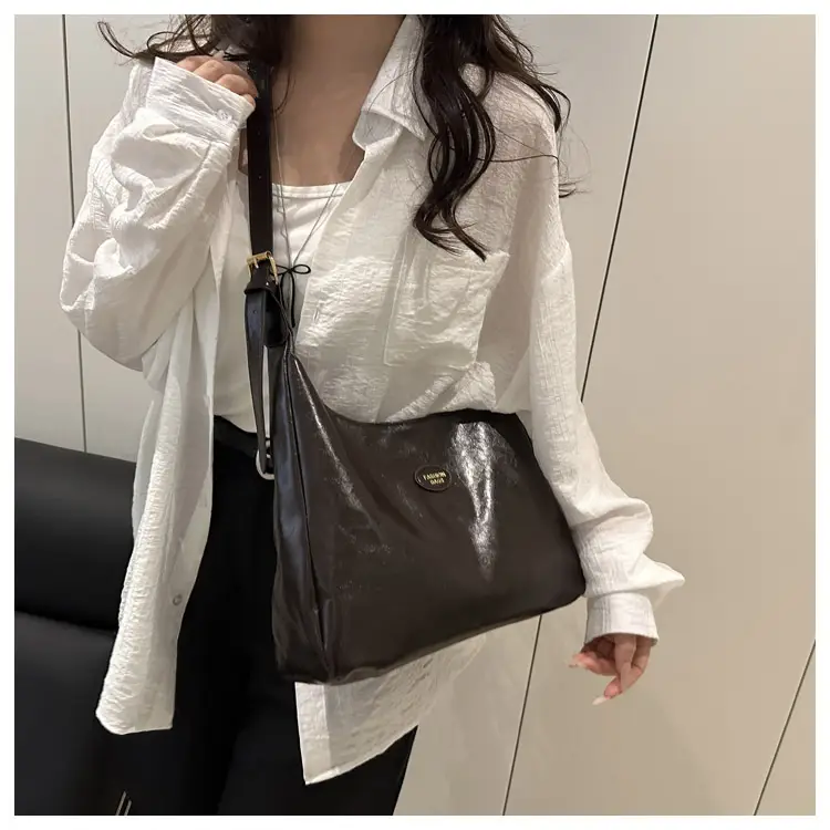 Brown Leather Shoulder Bag for Women 2025 Commuter — feature 14
