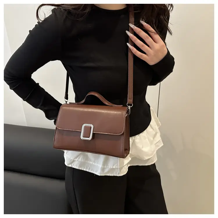 Black Minimalist Shoulder Bag with Silver Clasp — feature 15
