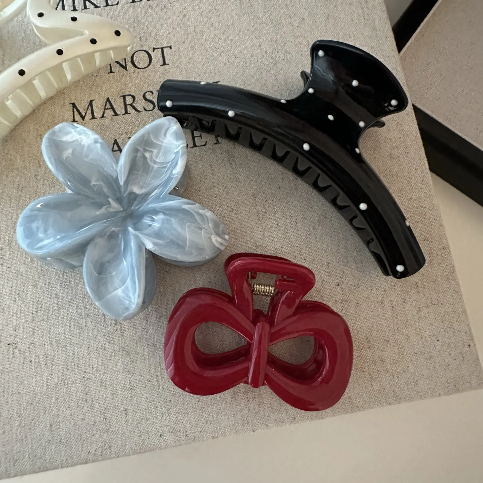 Japanese High-end Cute Hairpins Multi-Color Radiant Wave Dot Back of Head Design — feature 16