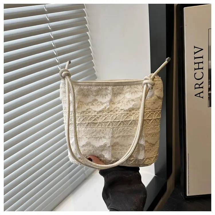 Women's Lace Embroidered Shoulder Bag 2025 New Style - Image 4