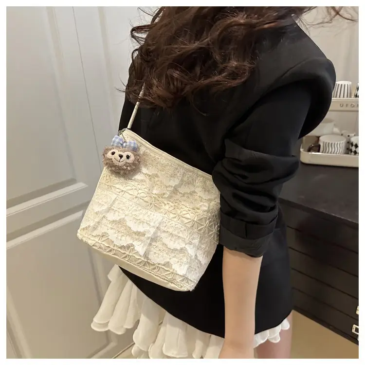 Women's Lace Embroidered Shoulder Bag 2025 New Style — feature 14