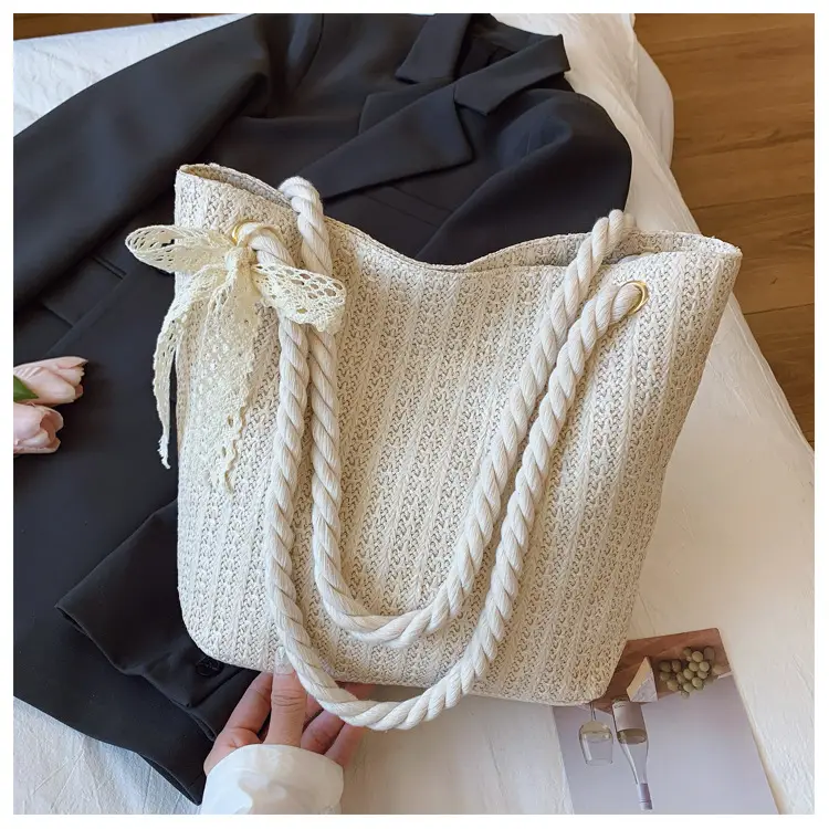 Women's Pastoral Woven Straw Shoulder Bag Large Capacity — feature 17