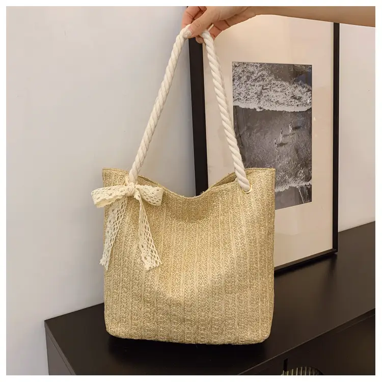 Women's Pastoral Woven Straw Shoulder Bag Large Capacity — feature 36